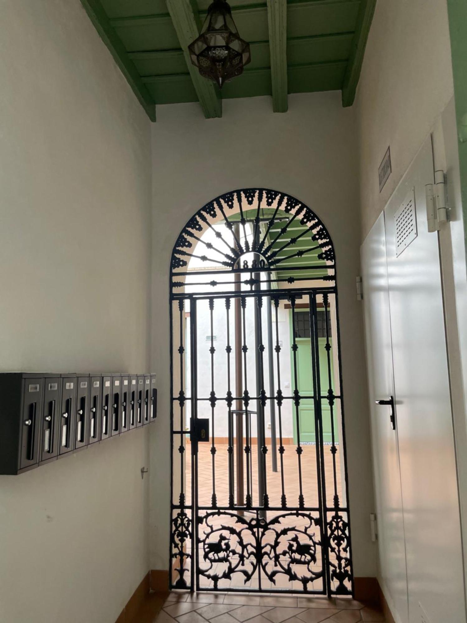Komodo Gran Poder - Penthouse With Private Pool And Cozy Twin Bedroom Central Apartment 塞维利亚 外观 照片