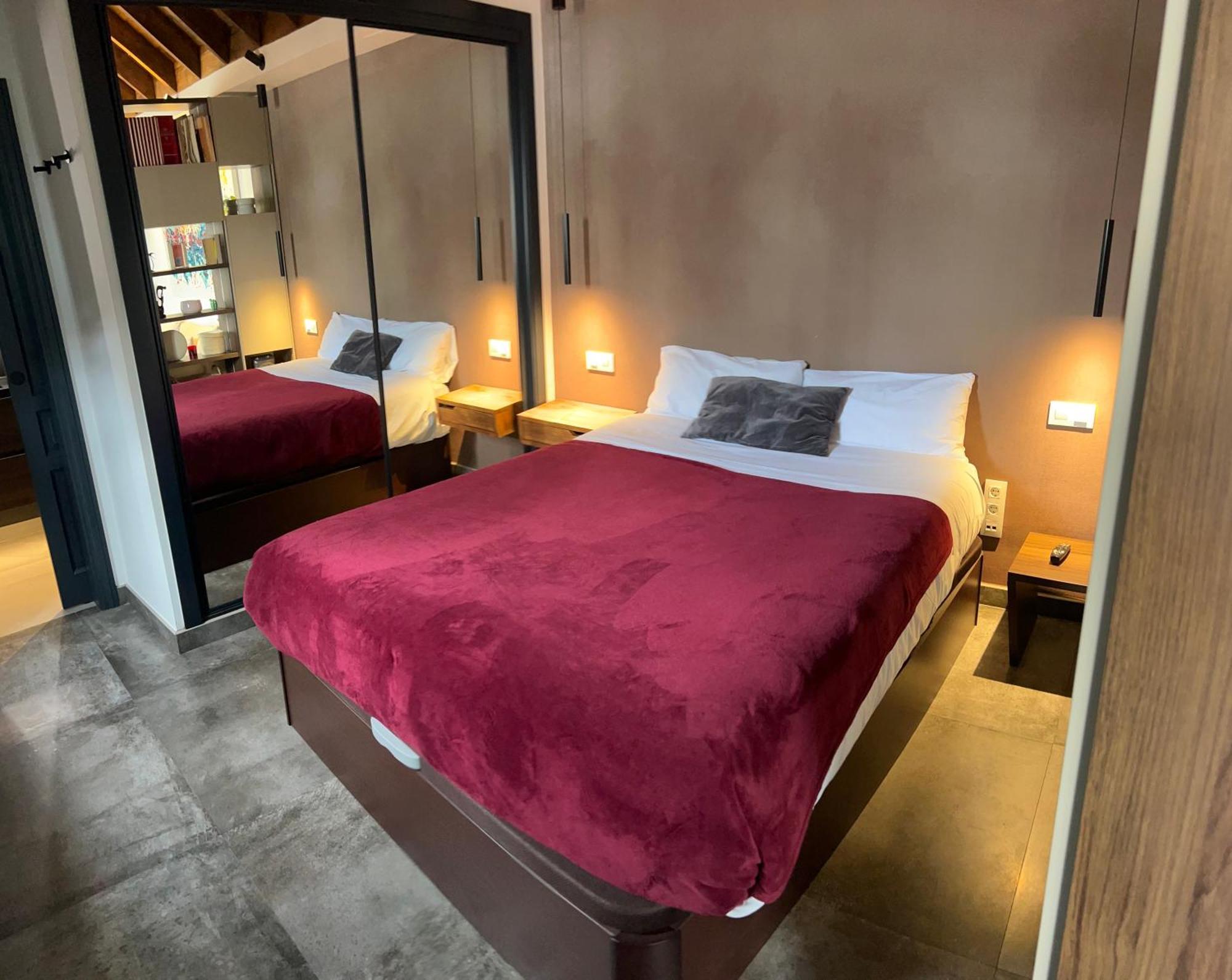 Komodo Gran Poder - Penthouse With Private Pool And Cozy Twin Bedroom Central Apartment 塞维利亚 外观 照片